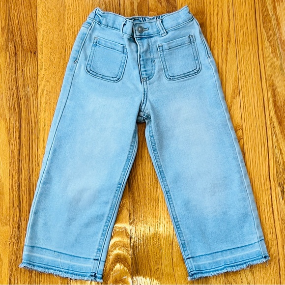 3/$30 Wonder Nation wide leg soft light denim jeans - Picture 1 of 4